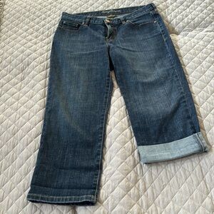 Tommy Bahama cropped jeans, 98% cotton 3% Lycra.